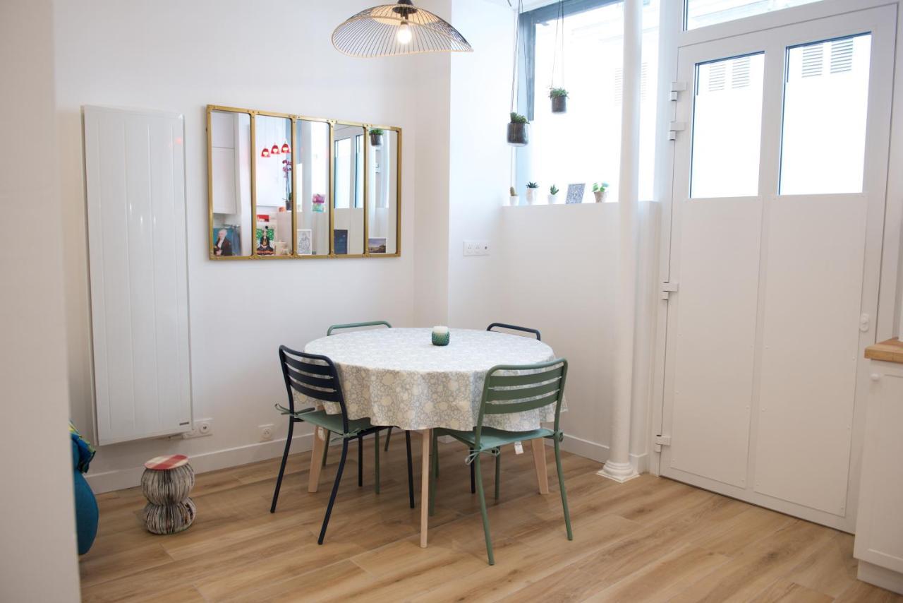Charming Parisian Apartment With Air Conditioning - Climatisation & 2 Bedrooms - Batignolles Parigi Esterno foto