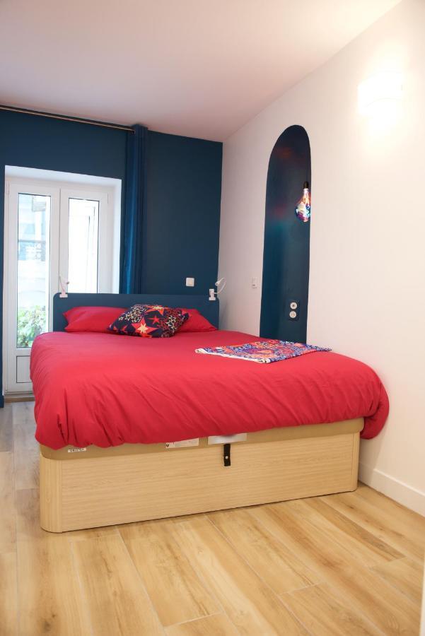 Charming Parisian Apartment With Air Conditioning - Climatisation & 2 Bedrooms - Batignolles Parigi Esterno foto
