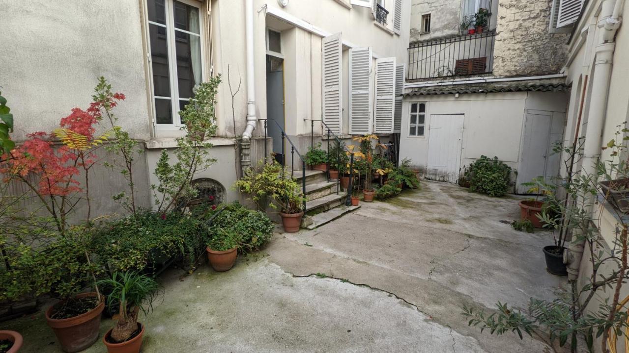 Charming Parisian Apartment With Air Conditioning - Climatisation & 2 Bedrooms - Batignolles Parigi Esterno foto